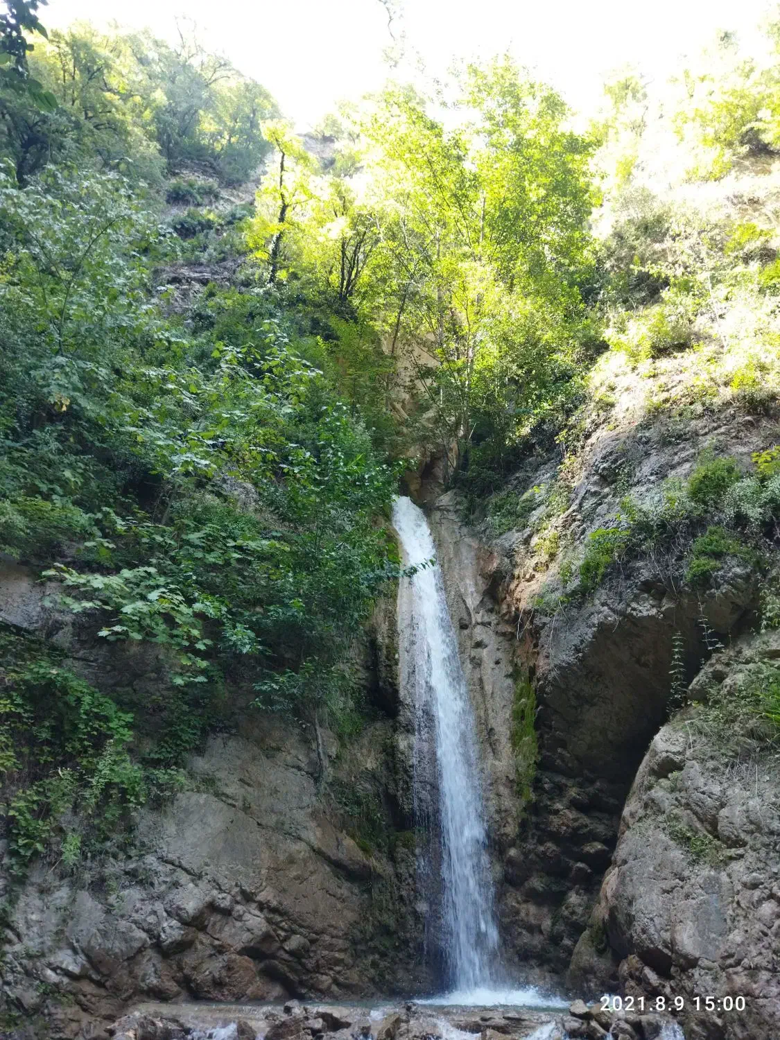 سویت باغ|اجارهٔ کوتاهمدت ویلا و باغ|دماوند, گیلاوند|دیوار