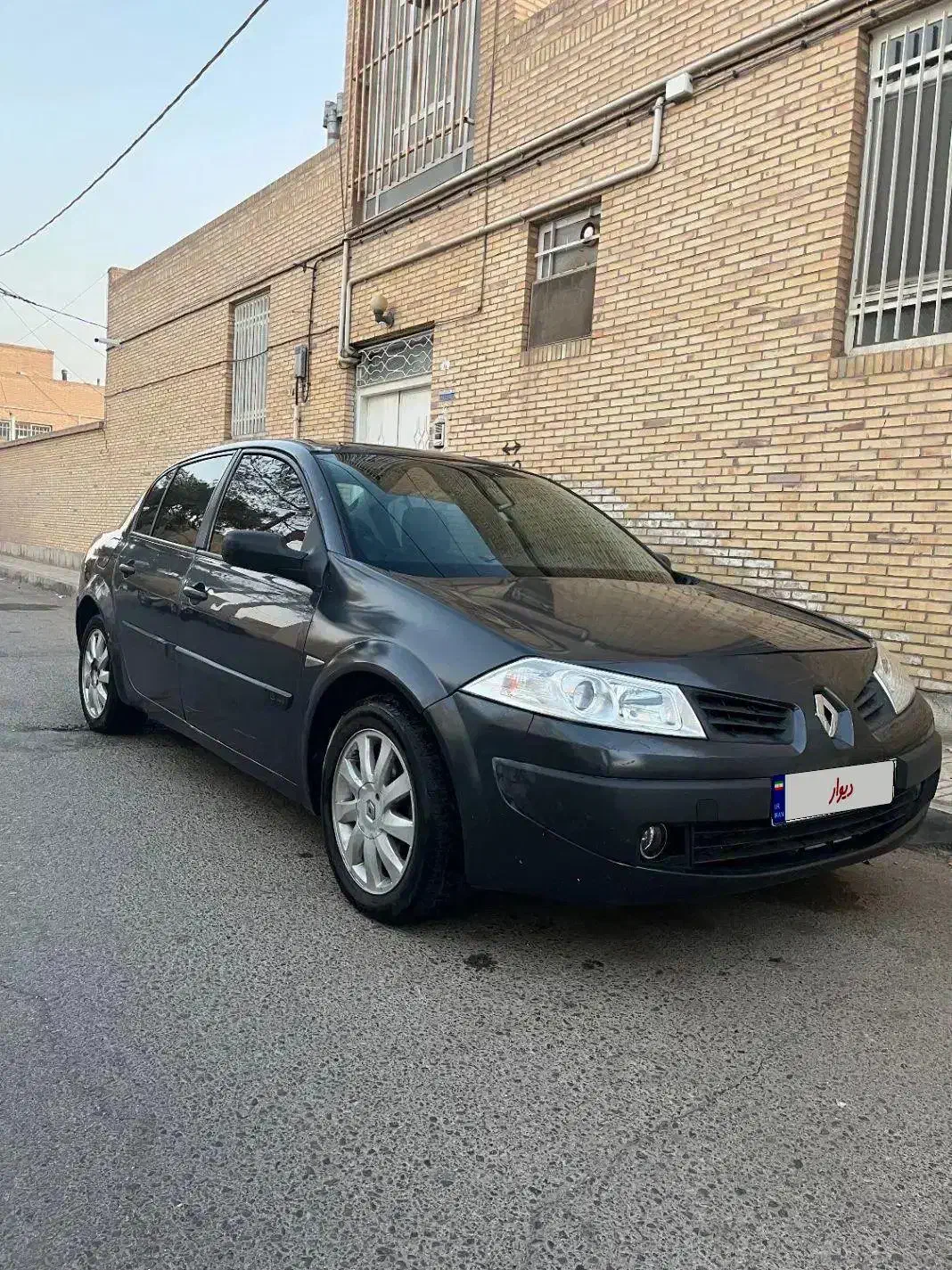 مگان۱۶۰۰|خودرو سواری و وانت|یزد, |دیوار