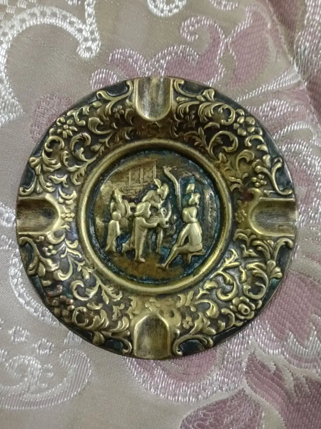 زیر سیگاری قدیمی|صنایع دستی و سایر لوازم تزئینی|تولم شهر, |دیوار