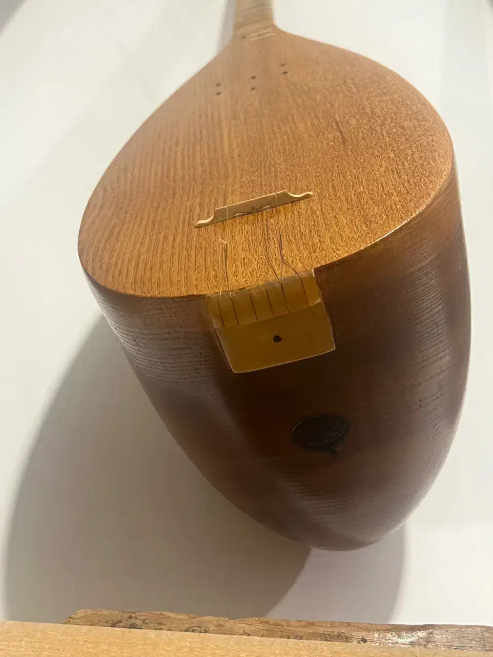 تنبور اسدالله گهواره|سازهای سنتی|تهران, دربند|دیوار