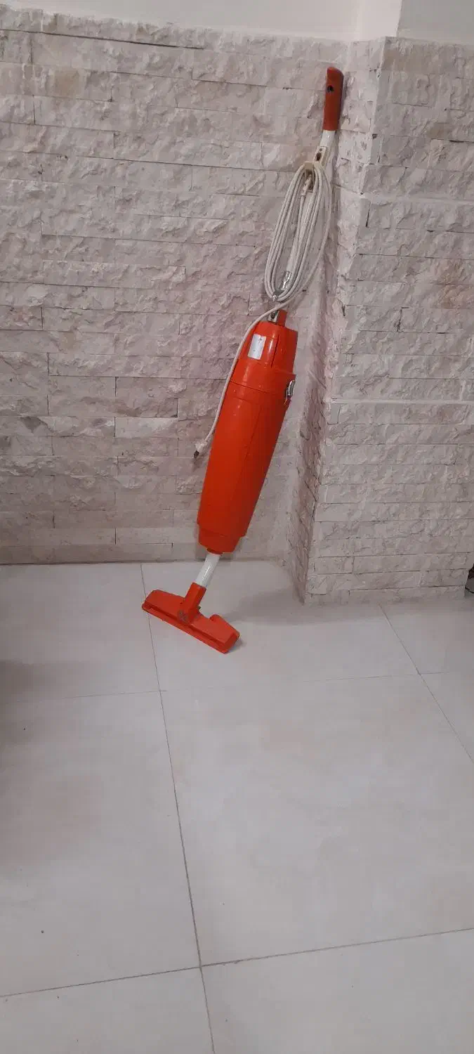 ابزار و لوازم قدیمی جارو برقی امریکایی دینام پمپ|جاروبرقی، جارو شارژی، بخارشو|برخوار, |دیوار