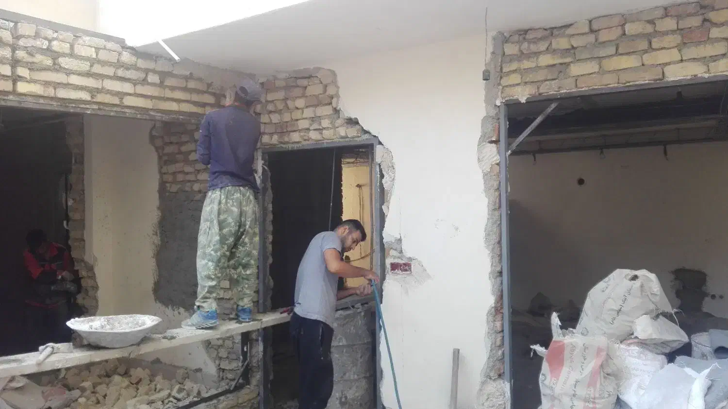 پیمانکار ساختمان نوین|خدمات پیشه و مهارت|کرج, باغ سیب|دیوار