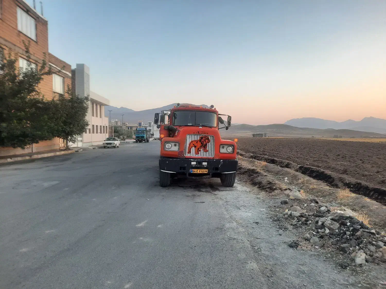 شخصی|خودرو سنگین|اسلام‌شهر, ملک‌آباد|دیوار