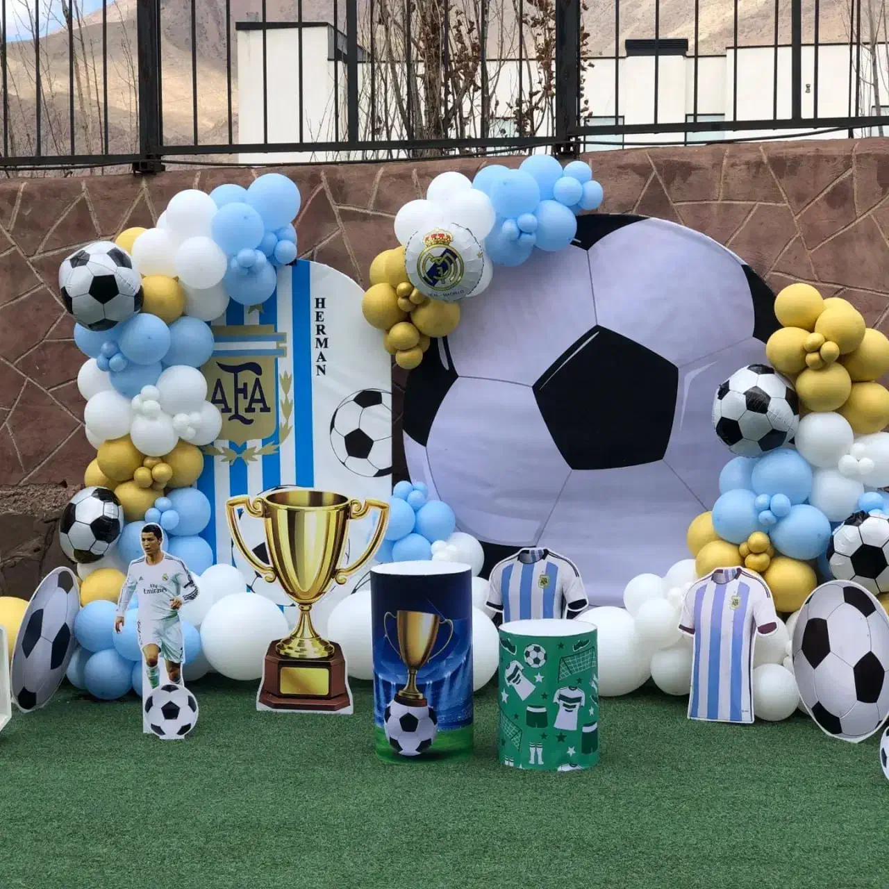 طراحی دکور تولد ، کارت دعوت ، استند ولکام welcome|خدمات رایانهای و موبایل|اردبیل, |دیوار