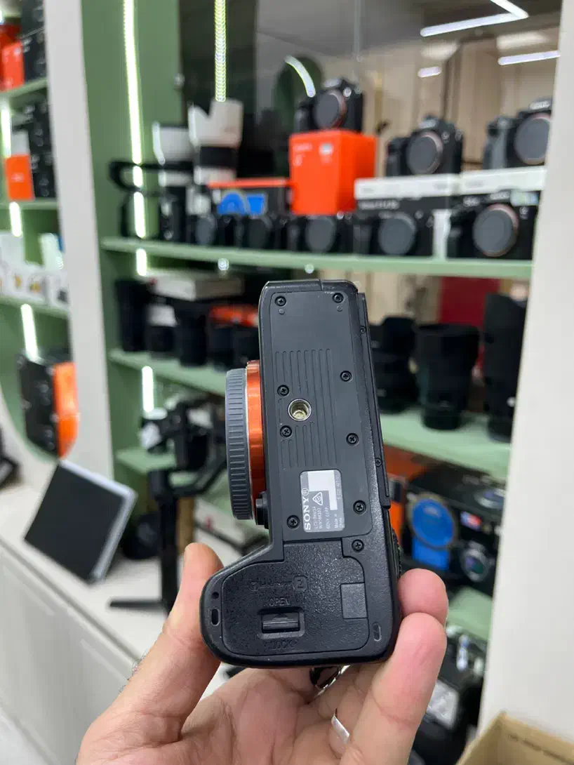 سونی a7Rlll|دوربین عکاسی و فیلم‌برداری|قم, بلوار امین و ساحلی|دیوار