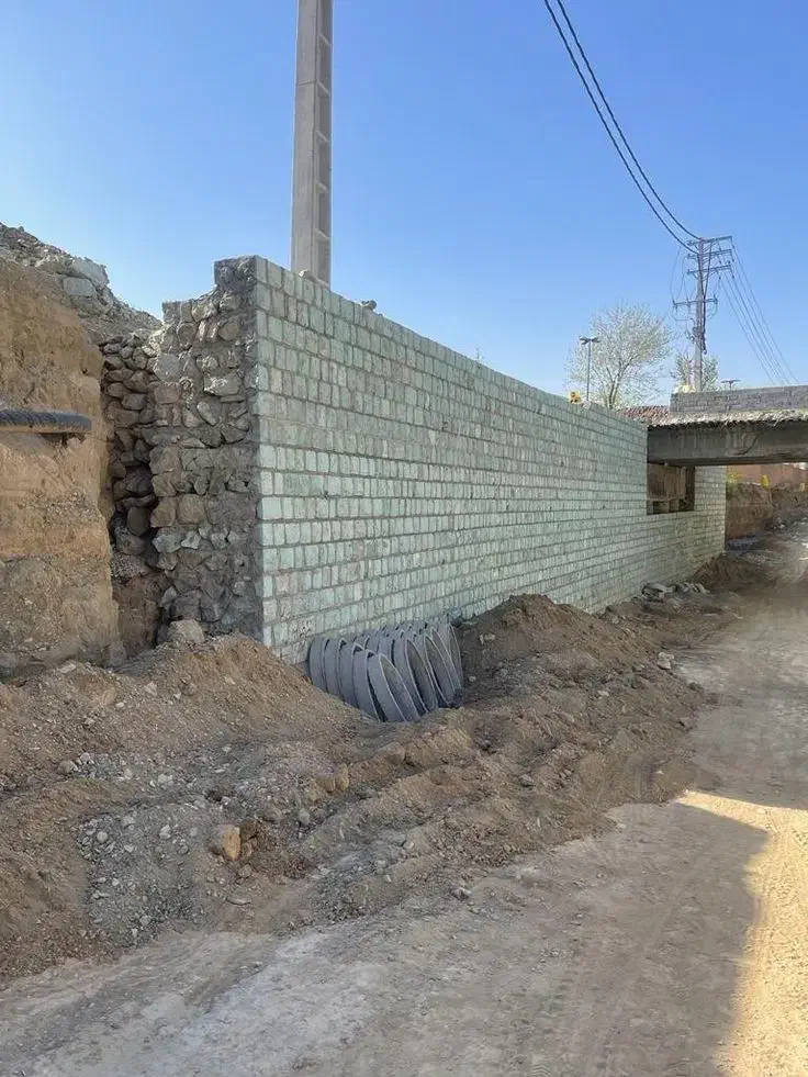 مالن، سنگ لاشه نما، جدول، بلو چینی، آجر نما|خدمات پیشه و مهارت|عسلویه, |دیوار