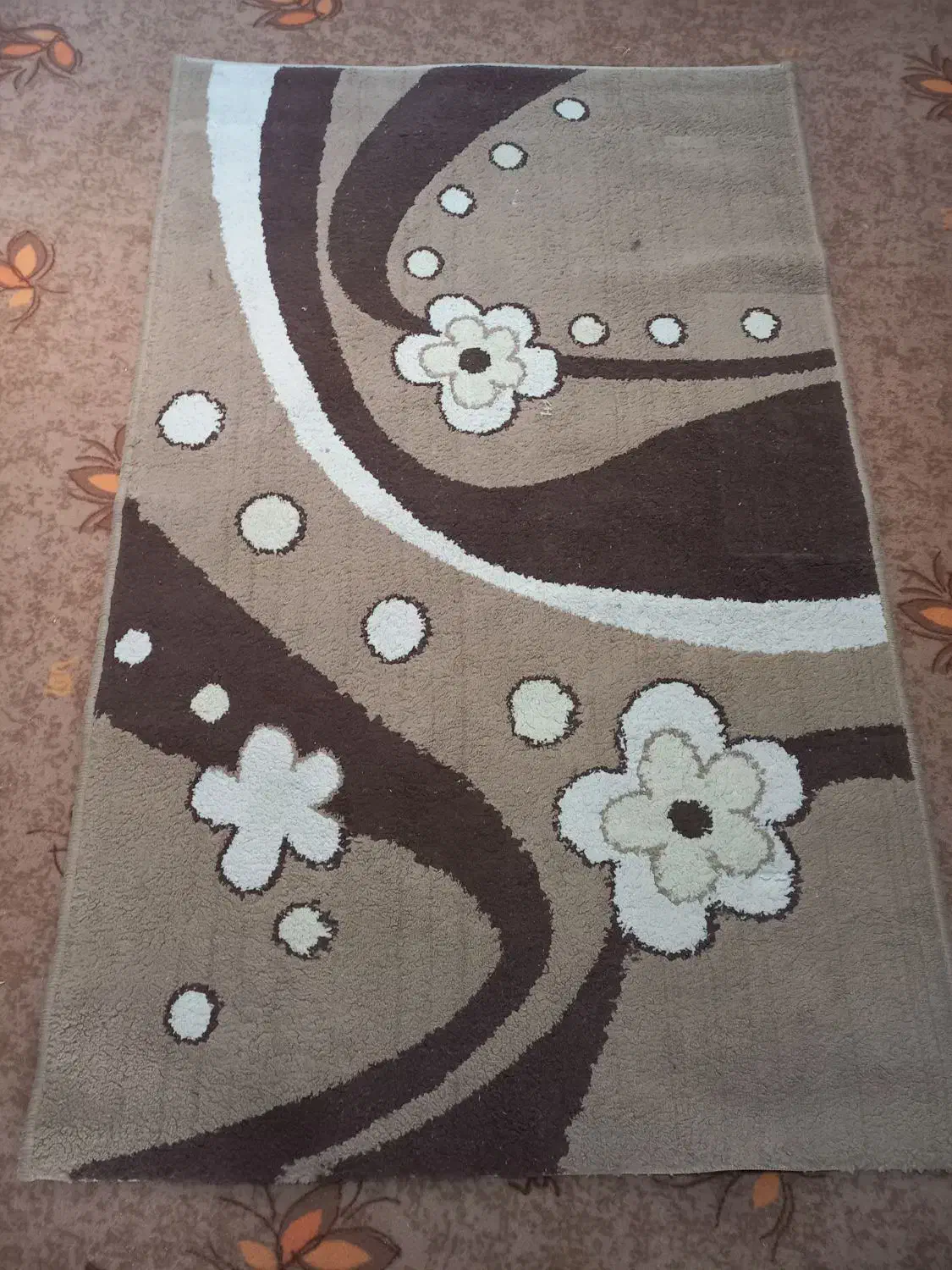 چهار عدد فرش|فرش|مشکین‌دشت, |دیوار