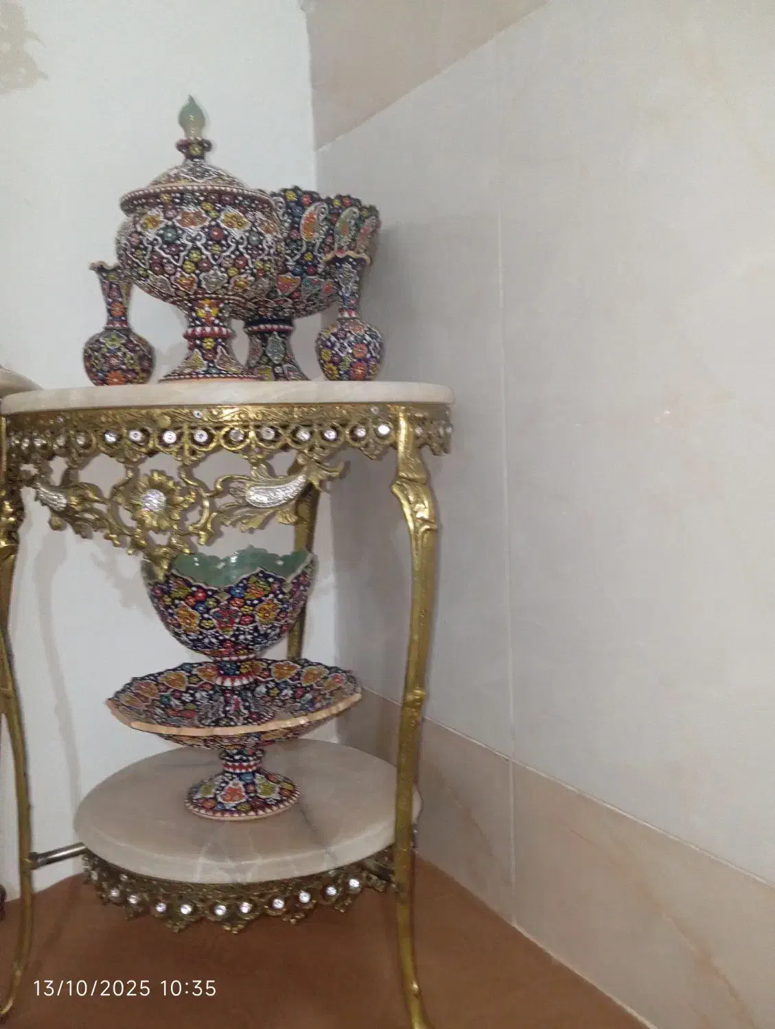 ظروف مینا کاری ظروف پذیرایی یلدایی|صنایع دستی و سایر لوازم تزئینی|قم, قلعه کامکار|دیوار