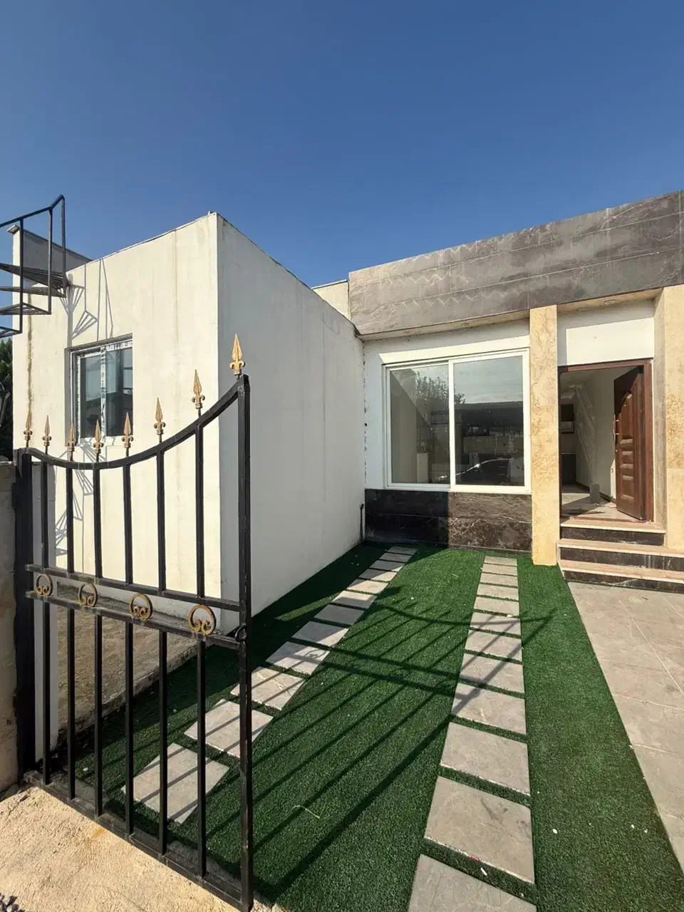 ویلا150 متری روفدار نزدیک جاده اصلی امیرآباد|فروش خانه و ویلا|چمستان, |دیوار