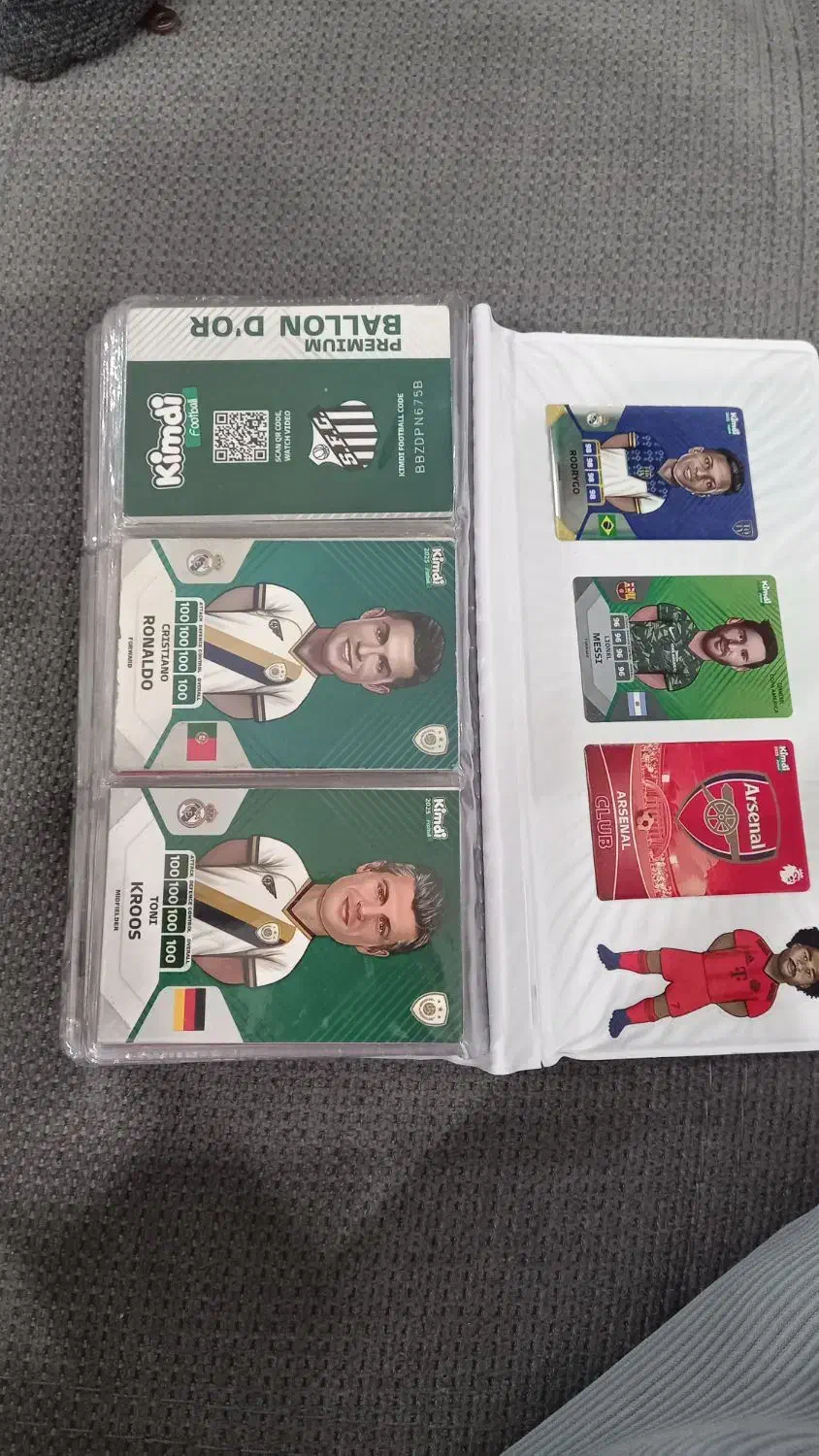 ۱۳۴عدد کارت کیمدی + آلبوم|اسباب‌‌بازی|مشهد, جاهد شهر|دیوار