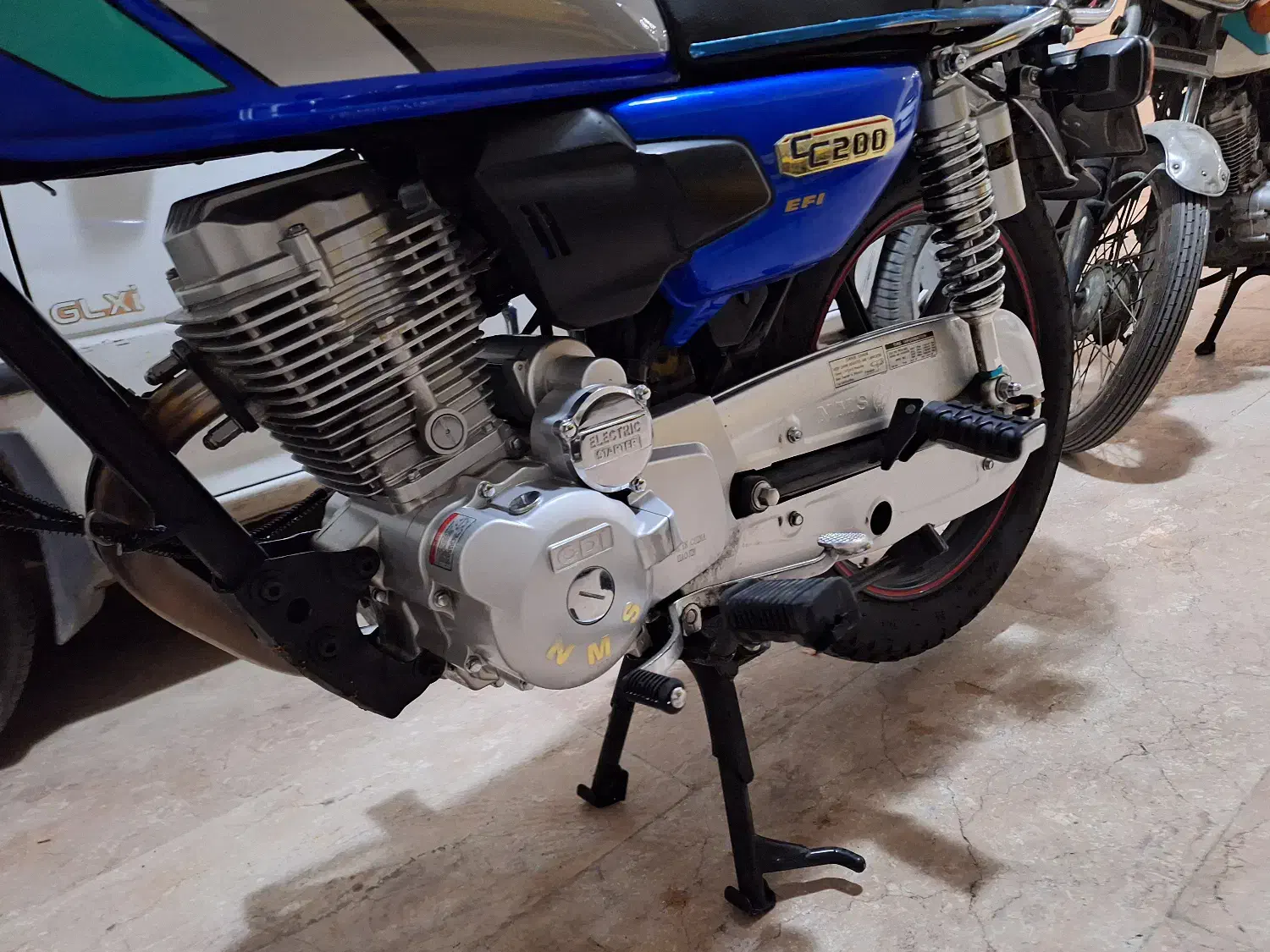 پرواز ۲۰۰ مدل ۴۰۱ در حد صفر|موتورسیکلت|تهران, طیب|دیوار