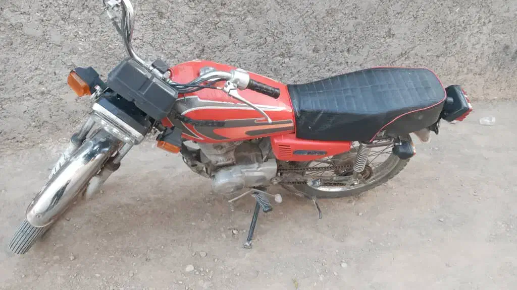 موتور هندا ۱۲۵ مدل ۸۴ سالم سالم بافت دهسرد|موتورسیکلت|ارزوئیه, |دیوار