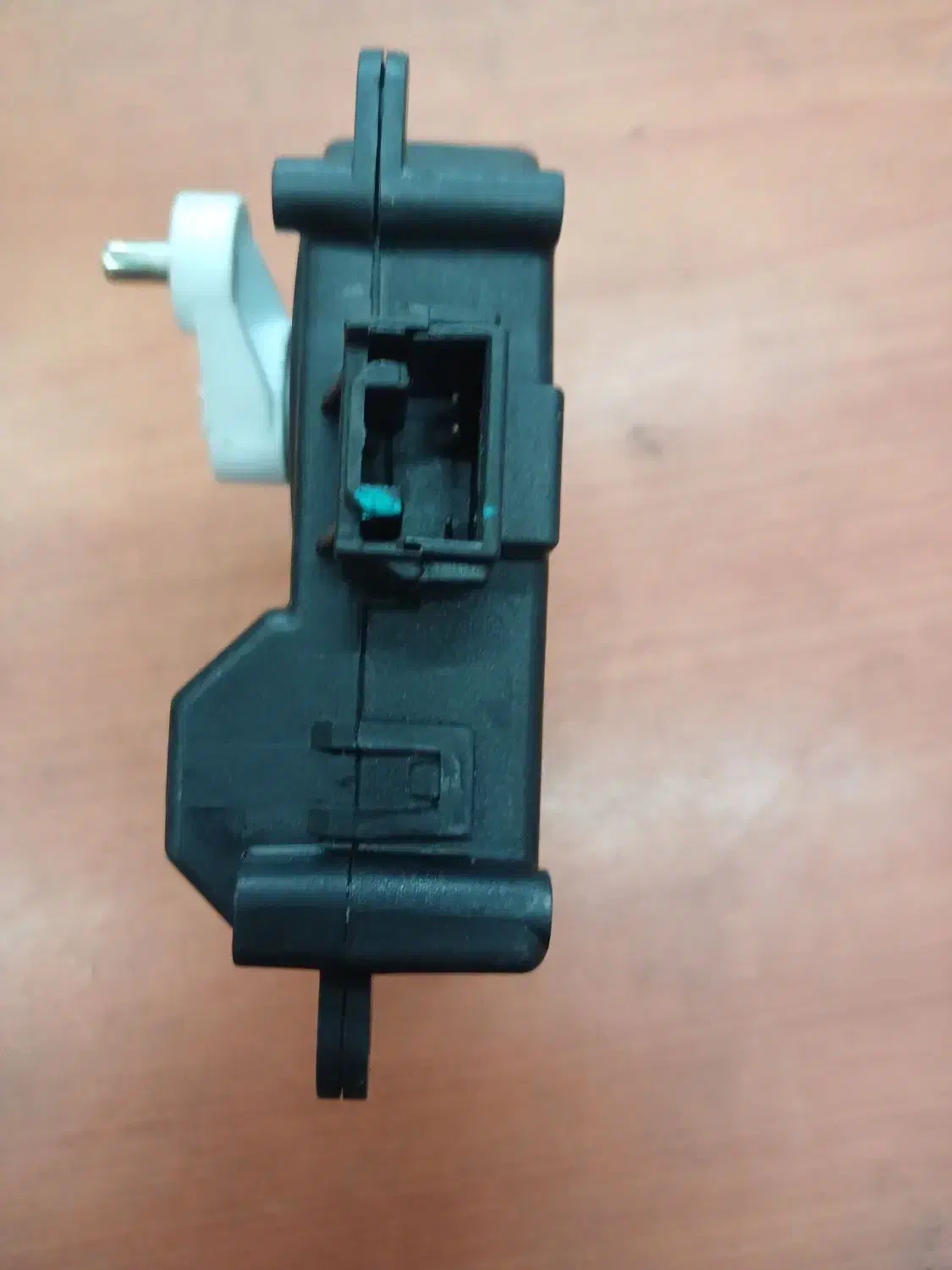 موتور تغییر وضعیت بخاری به کولر لیفان|قطعات یدکی و لوازم جانبی|رشت, خواهر امام|دیوار