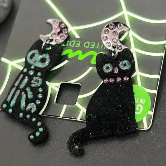 بدلیجات هالووین دخترانه۹۵هزارو۱۵۰هزار(پک ها)|بدلیجات|ارومیه, |دیوار