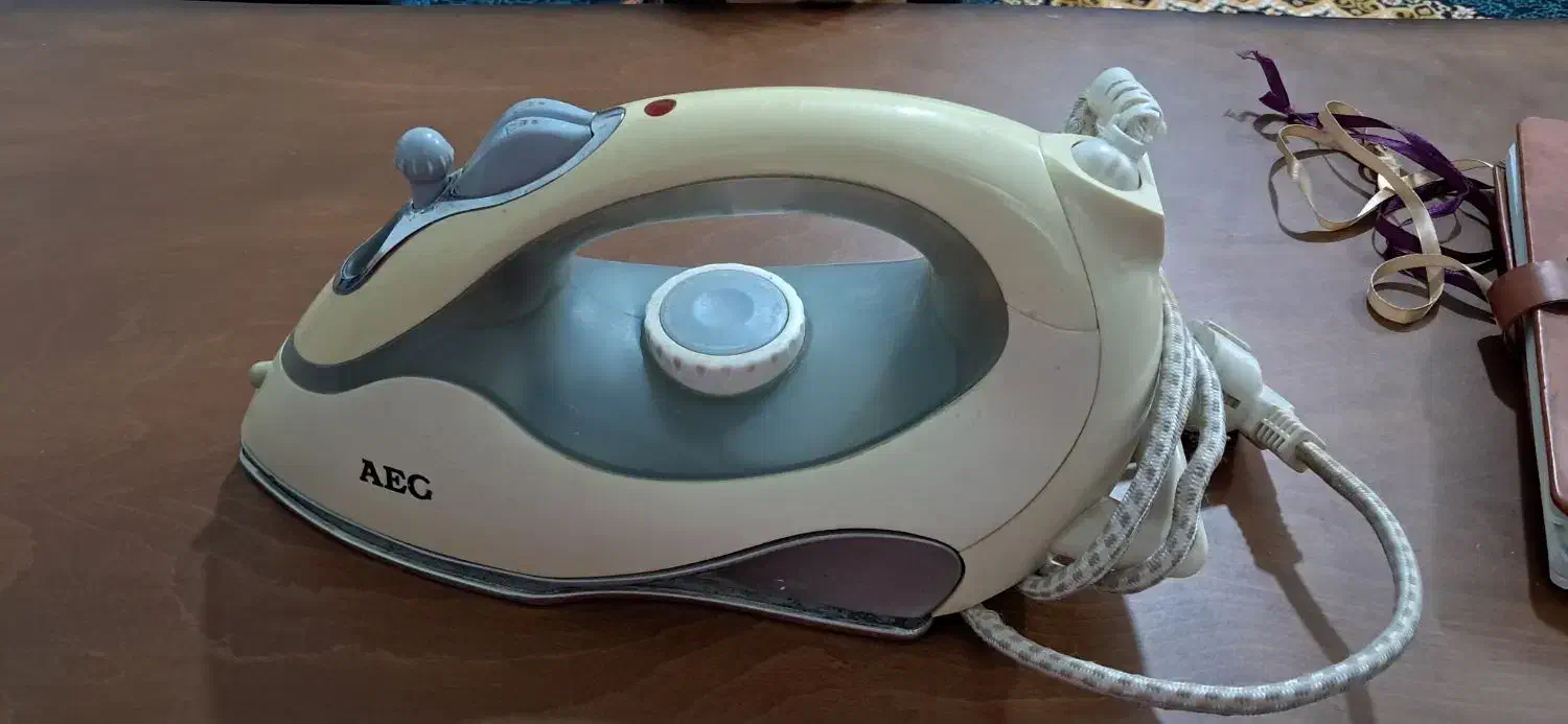 اتو بخار|اتو و لوازم اتو|تربت جام, شهید غلام زاده|دیوار