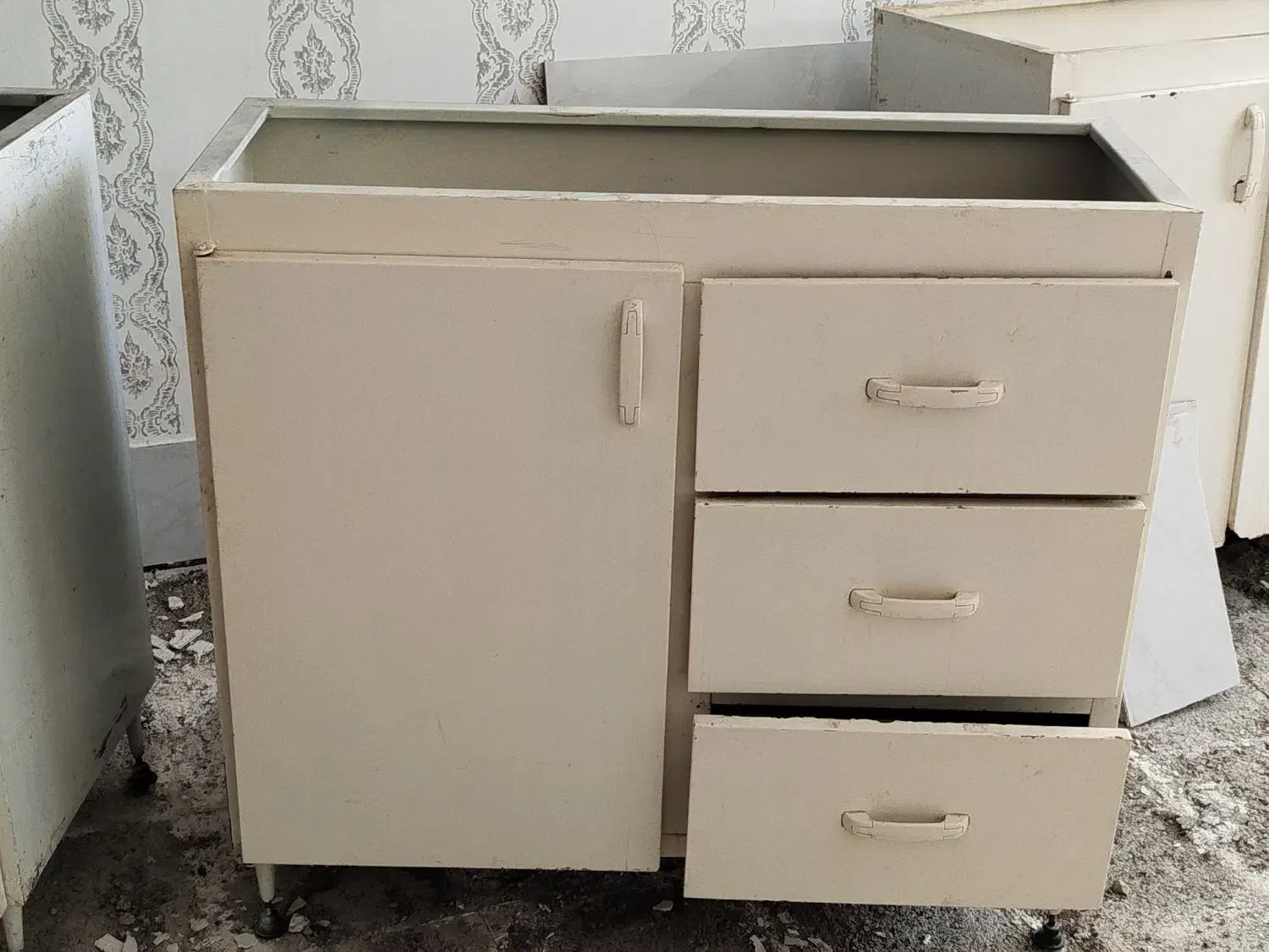 کابینت فلزی|مصالح و تجهیزات ساختمان|سبزوار, همت|دیوار