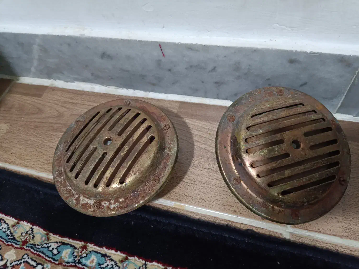 بوق ده یازده|قطعات یدکی و لوازم جانبی|لاهیجان, کوی استادان|دیوار