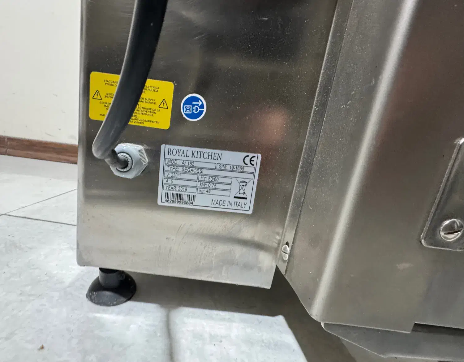 اره قصابی رویال ایتالیایی اصل|ماشین‌آلات صنعتی|اندیشه, اندیشه فاز ۴|دیوار