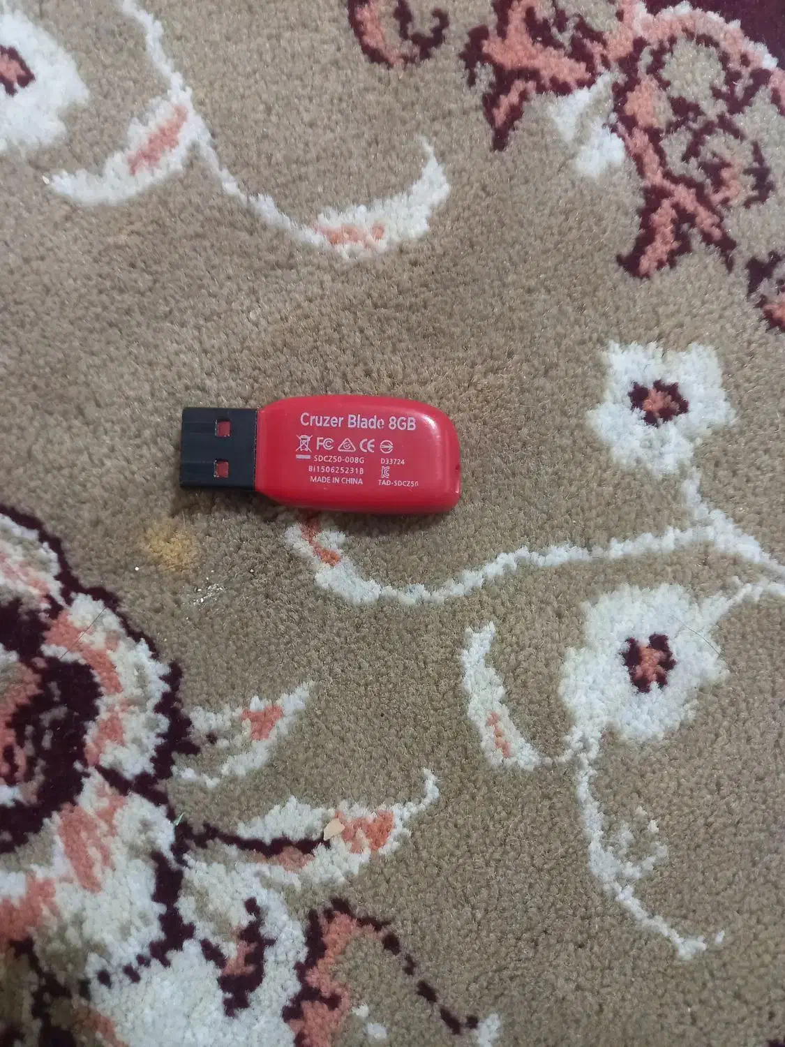 فلش ۴و۸و۱۶و۳۲گیگ|لوازم جانبی موبایل و تبلت|تبریز, |دیوار