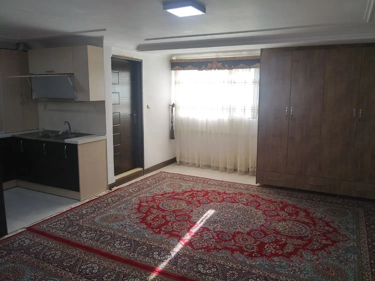 معلم تمام وقت برای دانش آموزان کنکوری کم بینا|استخدام آموزشی|حمیدیا, |دیوار