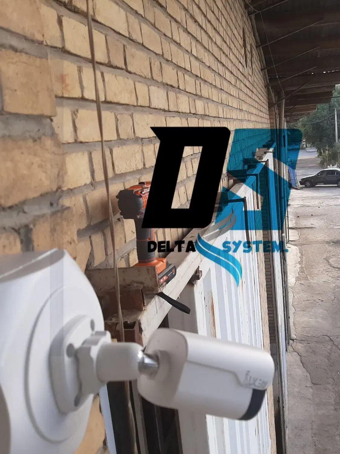 دوربین مداربسته/توحید/زنگارکی/نبوت|دوربین مداربسته|قم, نیروگاه|دیوار