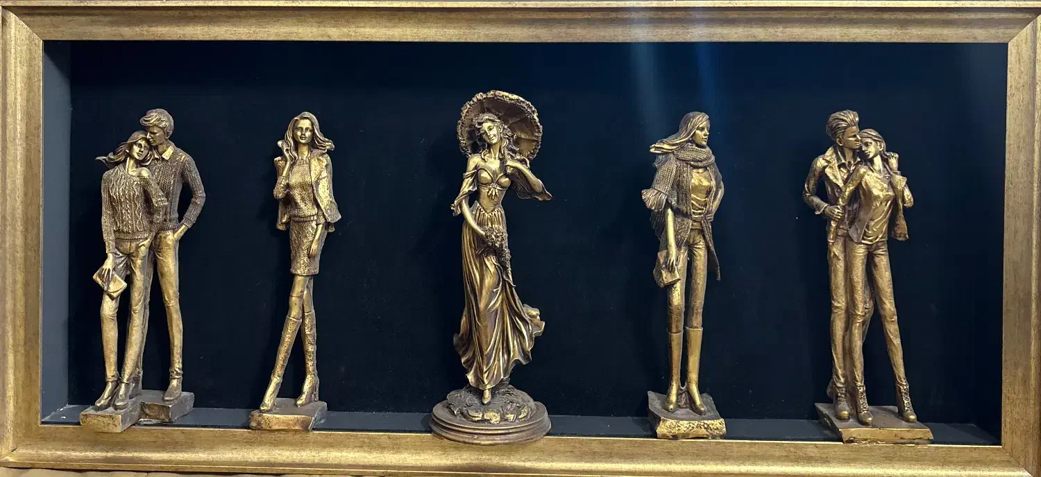 تابلو مجسمه قاب چوبی مجسمه ها سه بعدی|تابلو، نقاشی، عکس|مشهد, ایثارگران|دیوار