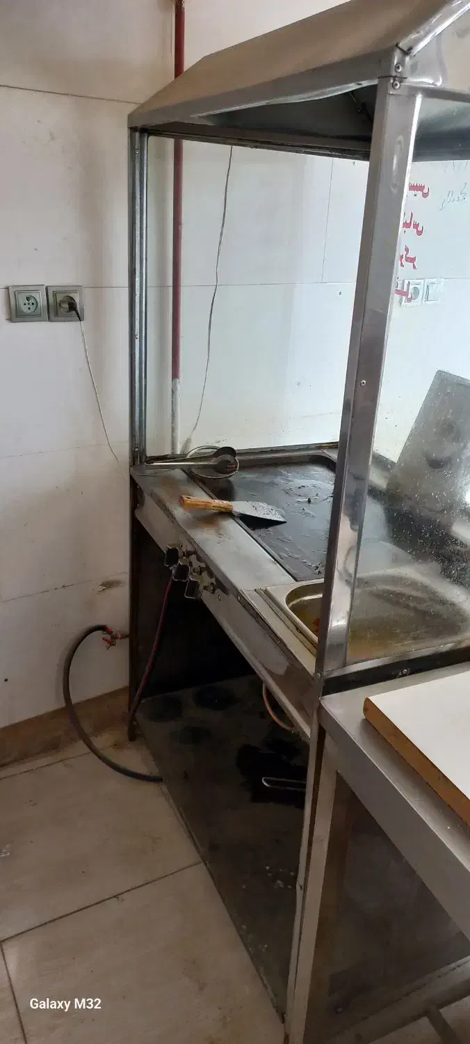 دستگاه فر ساندویچ|فروشگاه و مغازه|خزل, |دیوار