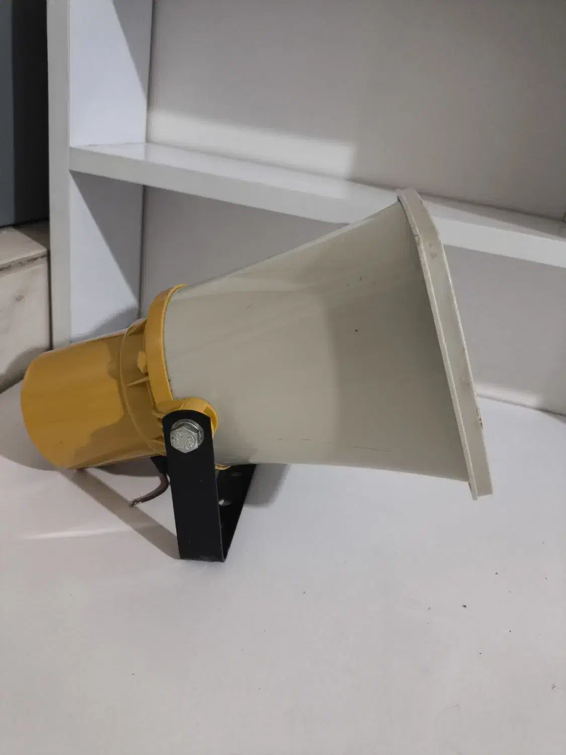 بلند گو|قطعات یدکی و لوازم جانبی|مرودشت, فاز اول شهرک فرهنگیان|دیوار