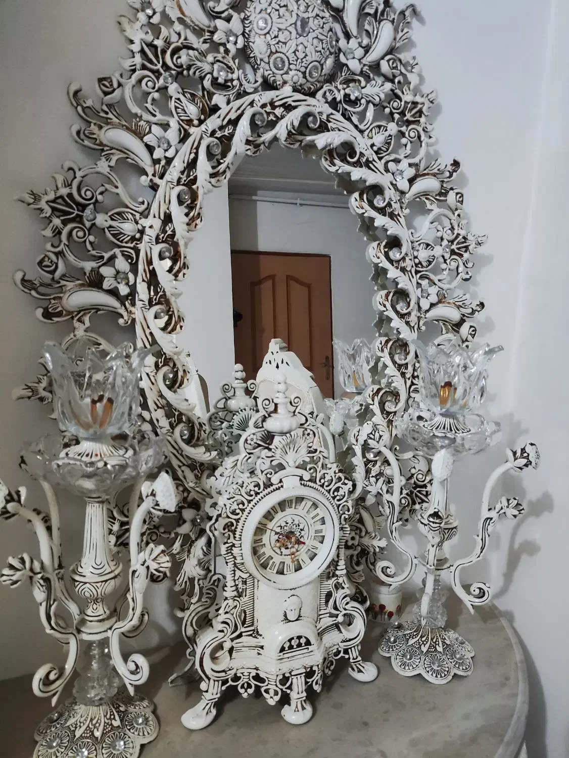 آینه و شمعدان|آینه|رشت, فلسطین|دیوار