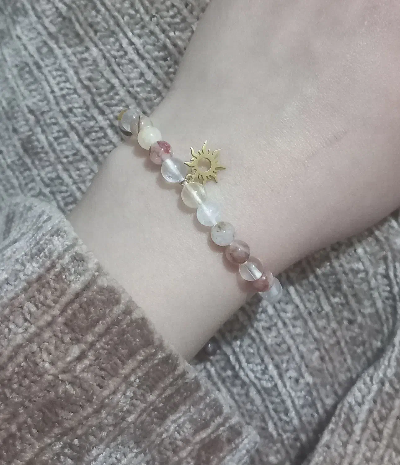 دستبند سنگ|بدلیجات|شیراز, زند|دیوار