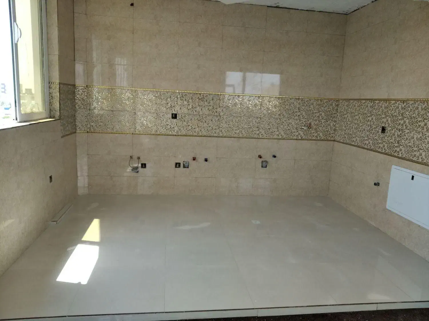 شاگرد کاشی کار|استخدام معماری، عمران و ساختمانی|زاهدان, |دیوار