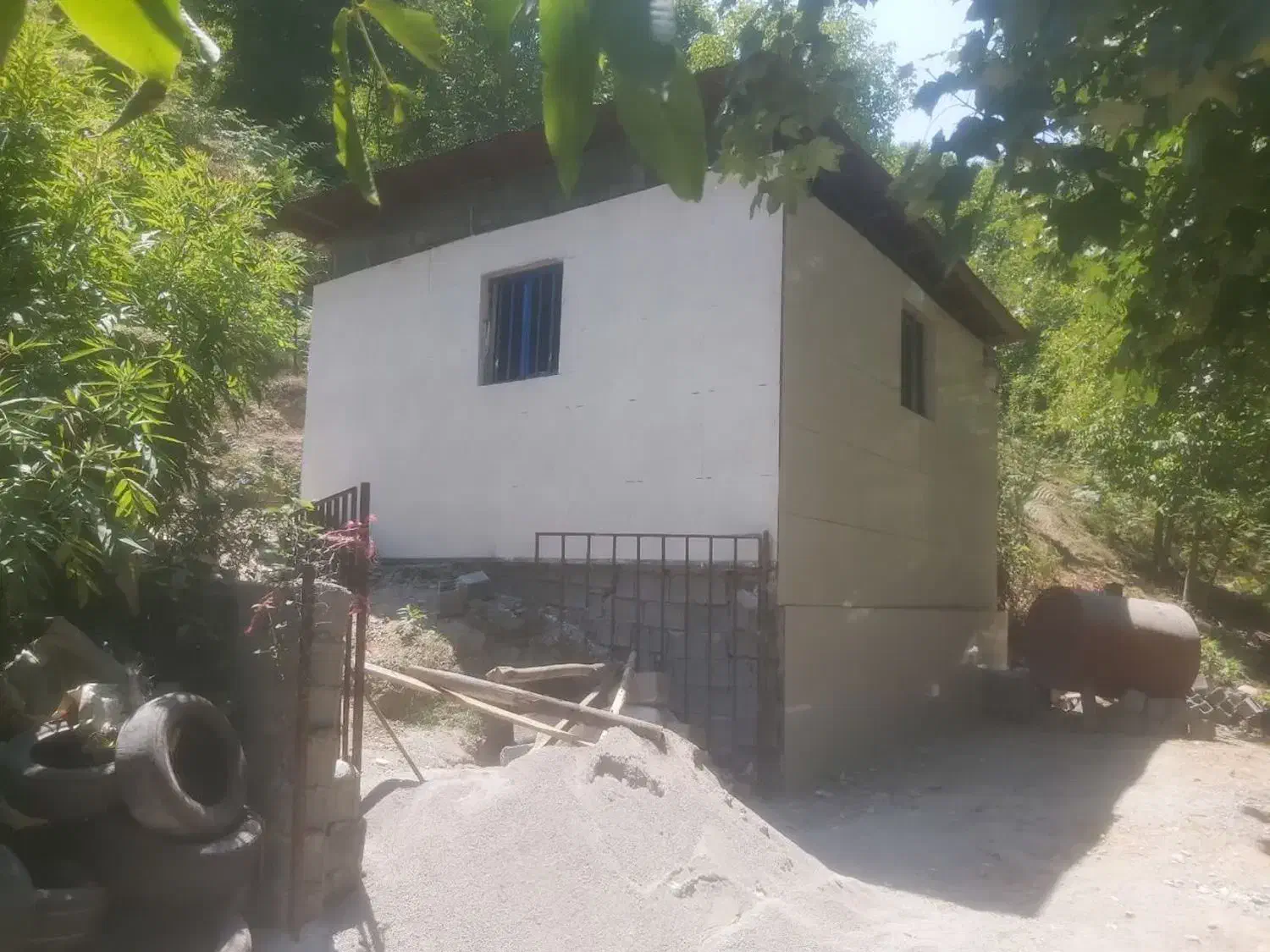 خانه ویلایی در پل سفید سنگده ۹۰متر زمین ۴۰متر بنا|فروش خانه و ویلا|فریم, |دیوار