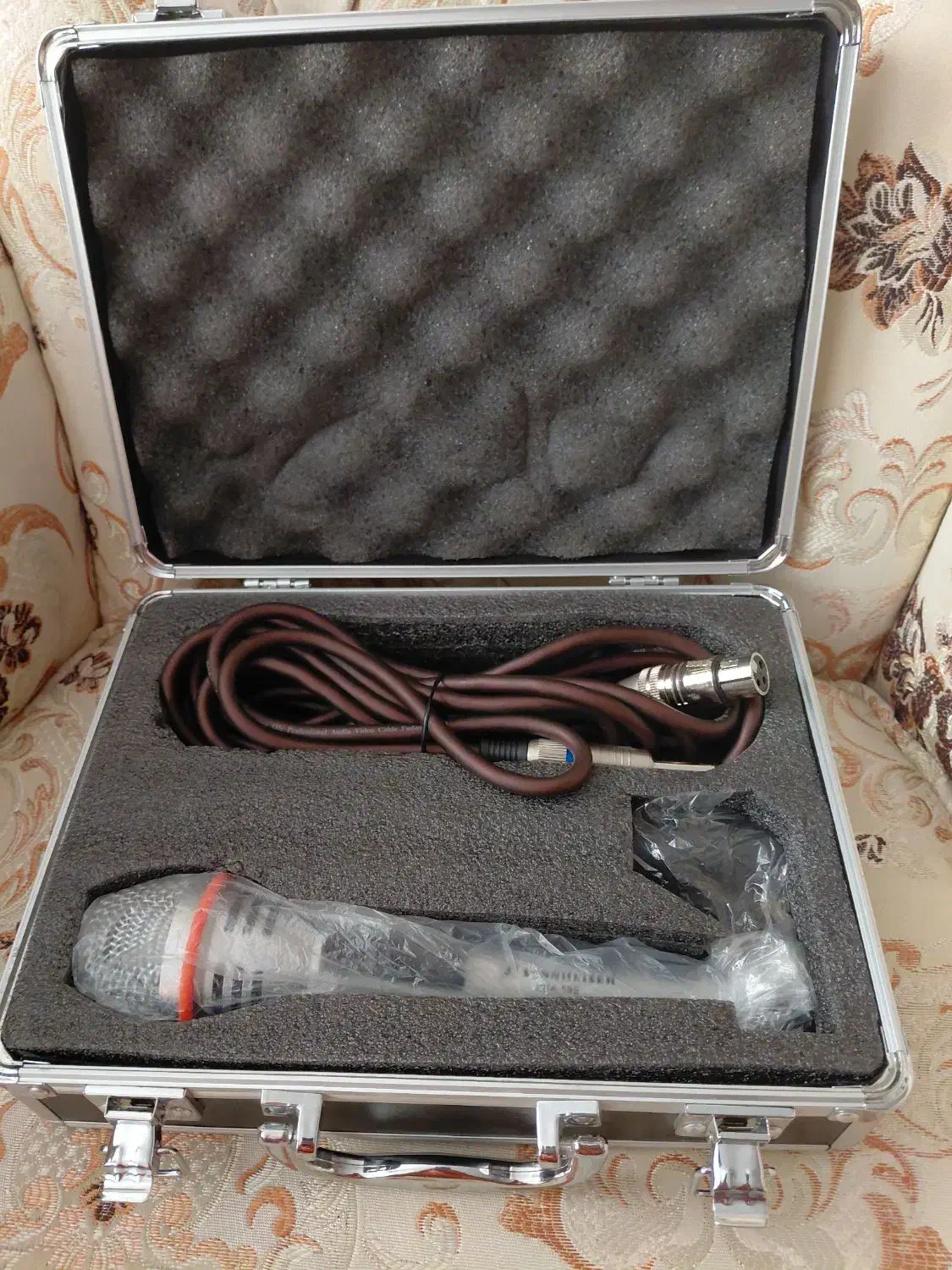 میکروفون sennheiser 59s اصلی با باکس|آلات موسیقی|مشهد, کوه سنگی|دیوار
