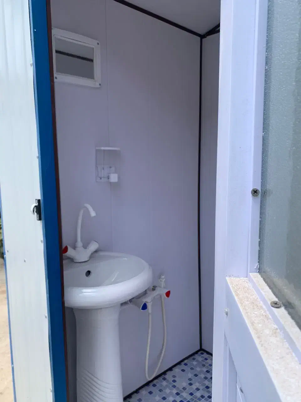 کانکس سرویس بهداشتی با شیرآلات و روشویی|مصالح و تجهیزات ساختمان|صفادشت, |دیوار