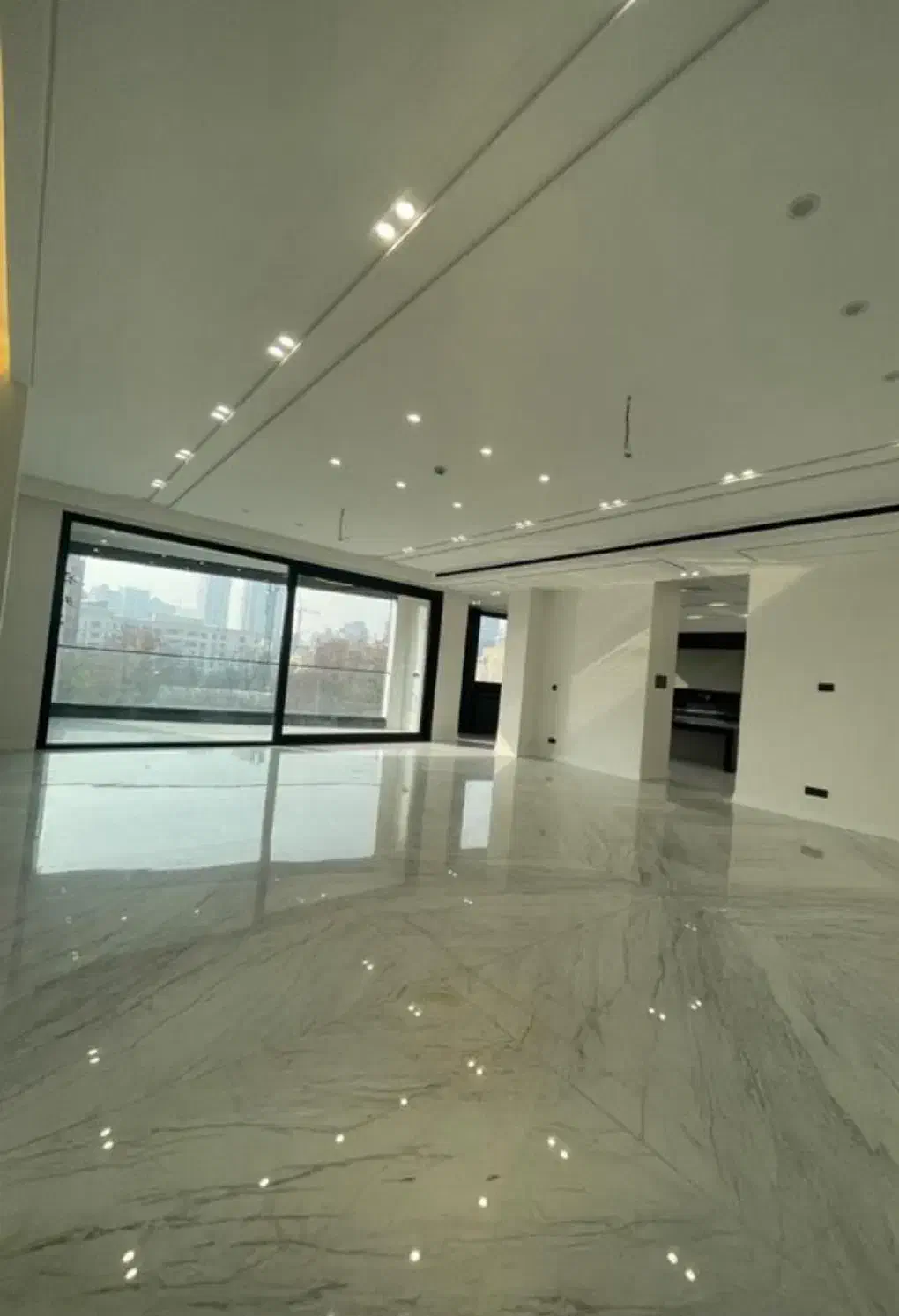 ۲۶۰مترواحداداری خاص/کلیدنخورده/مدرن/جای پارک خوب|اجارهٔ دفتر کار، اتاق اداری، مطب|تهران, سعادتآباد|دیوار