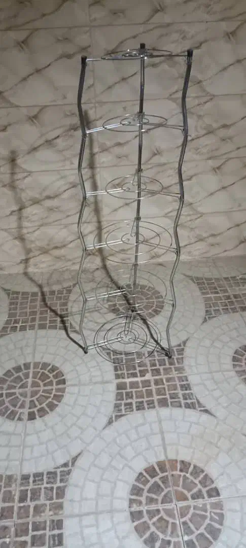 استند قابلمه 6طبقه|آبچکان و نظمدهنده ظروف|اصفهان, ناصرخسرو|دیوار