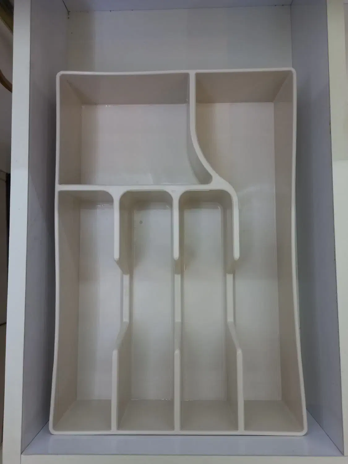 جا قاشقی|آبچکان و نظمدهنده ظروف|بهارستان, |دیوار