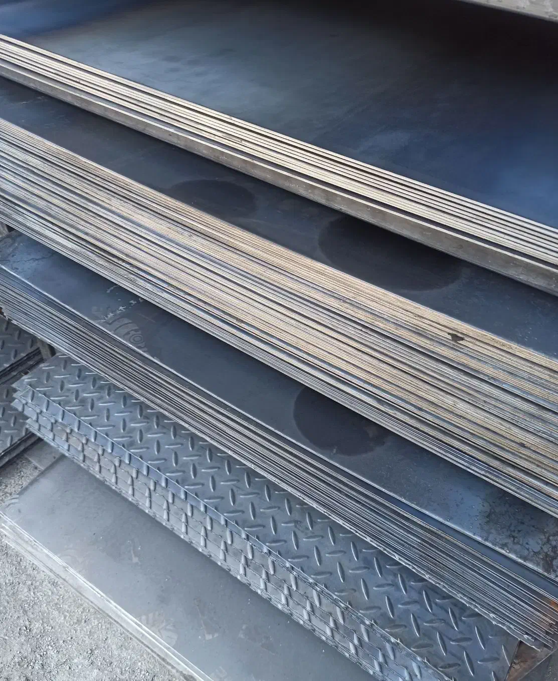 ورق آهن سیاه روغنی گالوانیزه پانچ آجدار آلومینیوم|عمدهفروشی|کرج, حصارک پایین|دیوار