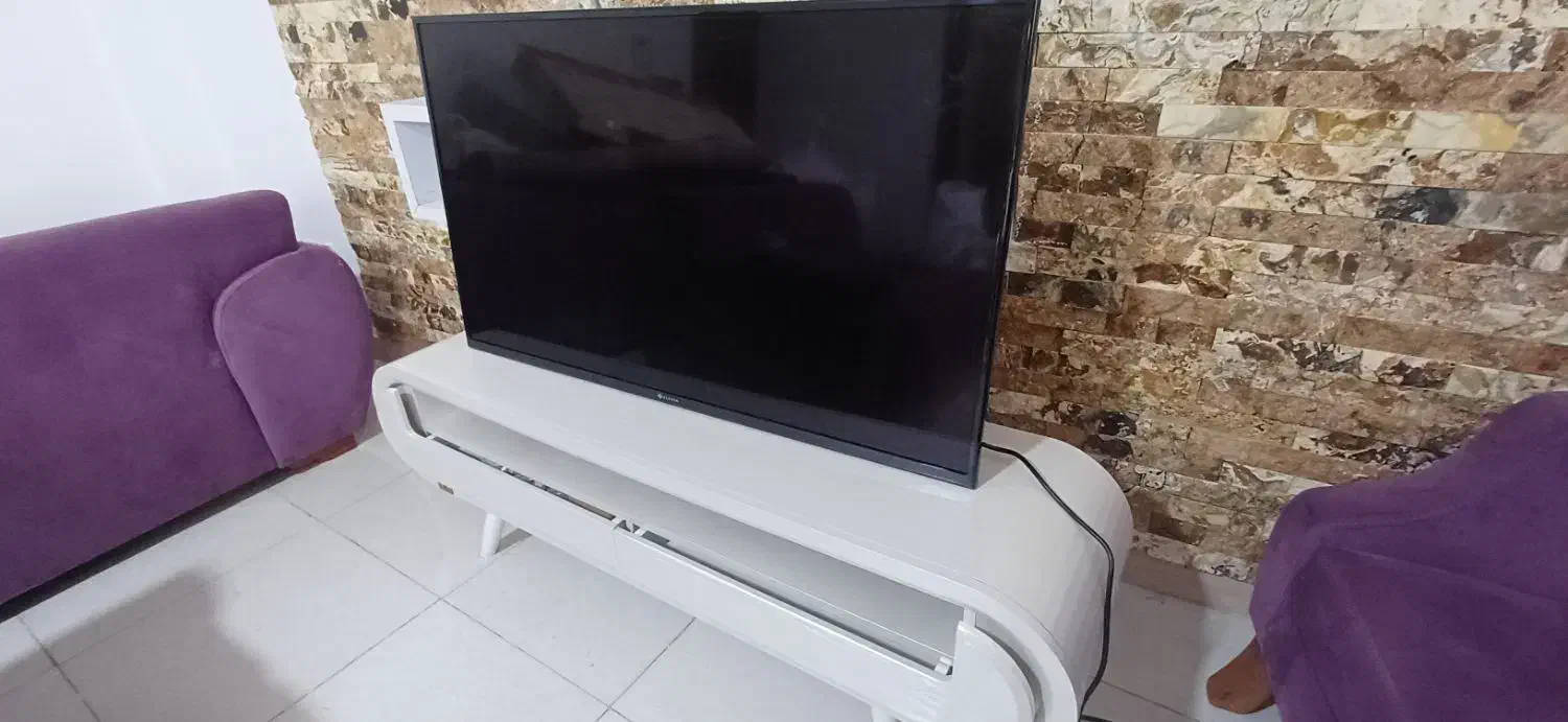 تلوزیون کاملا سالم|تلویزیون و پروژکتور|رودسر, |دیوار