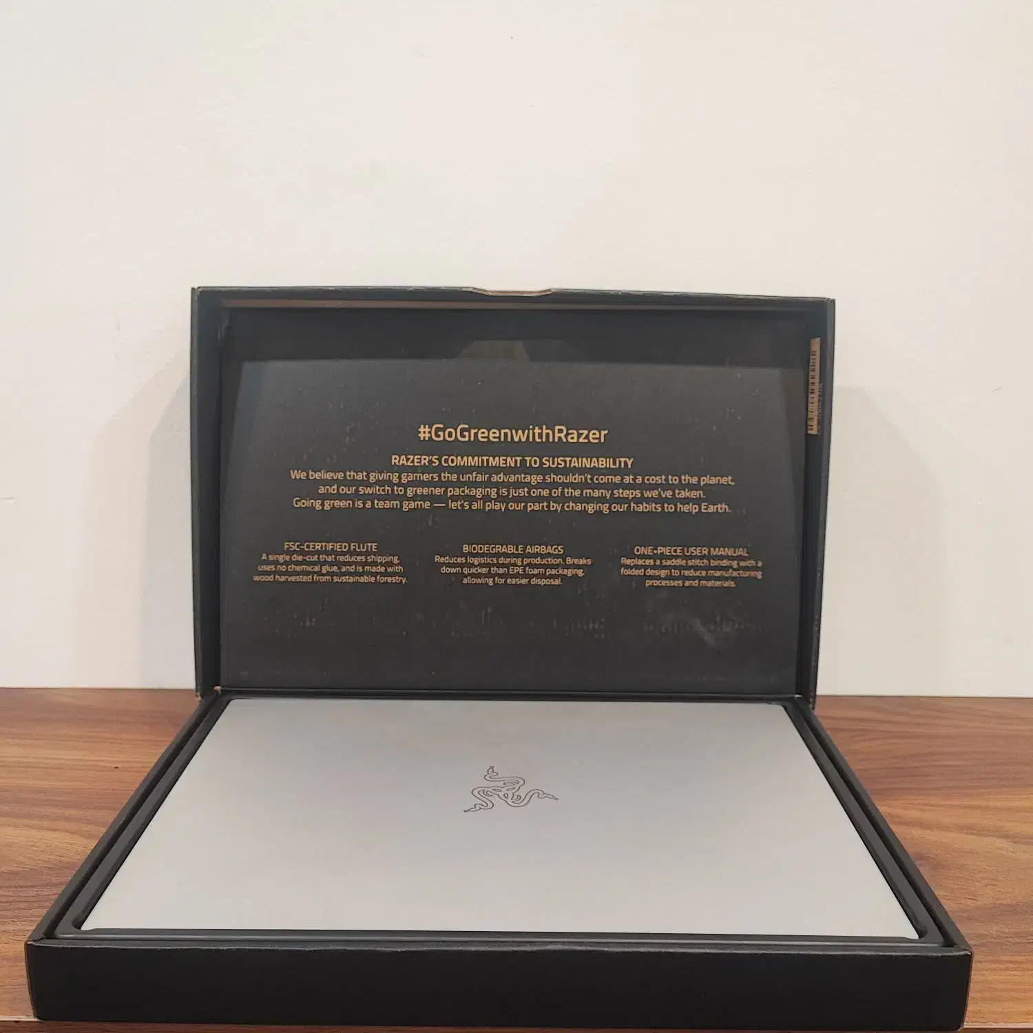لپتاپ گیمینگ ریزر  Gaming Laptop Razer Blade|رایانه همراه|تهران, بنی‌هاشم|دیوار