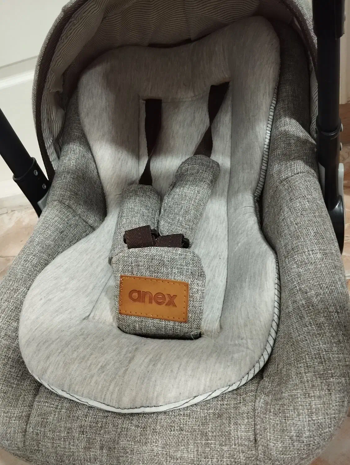 کریر درحد نوو|کالسکه و لوازم جانبی|بابل, |دیوار