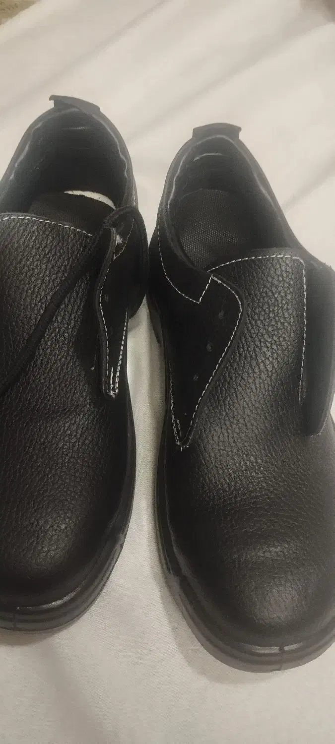 کفش کار|کیف، کفش، کمربند|قرچک, زیبا شهر|دیوار