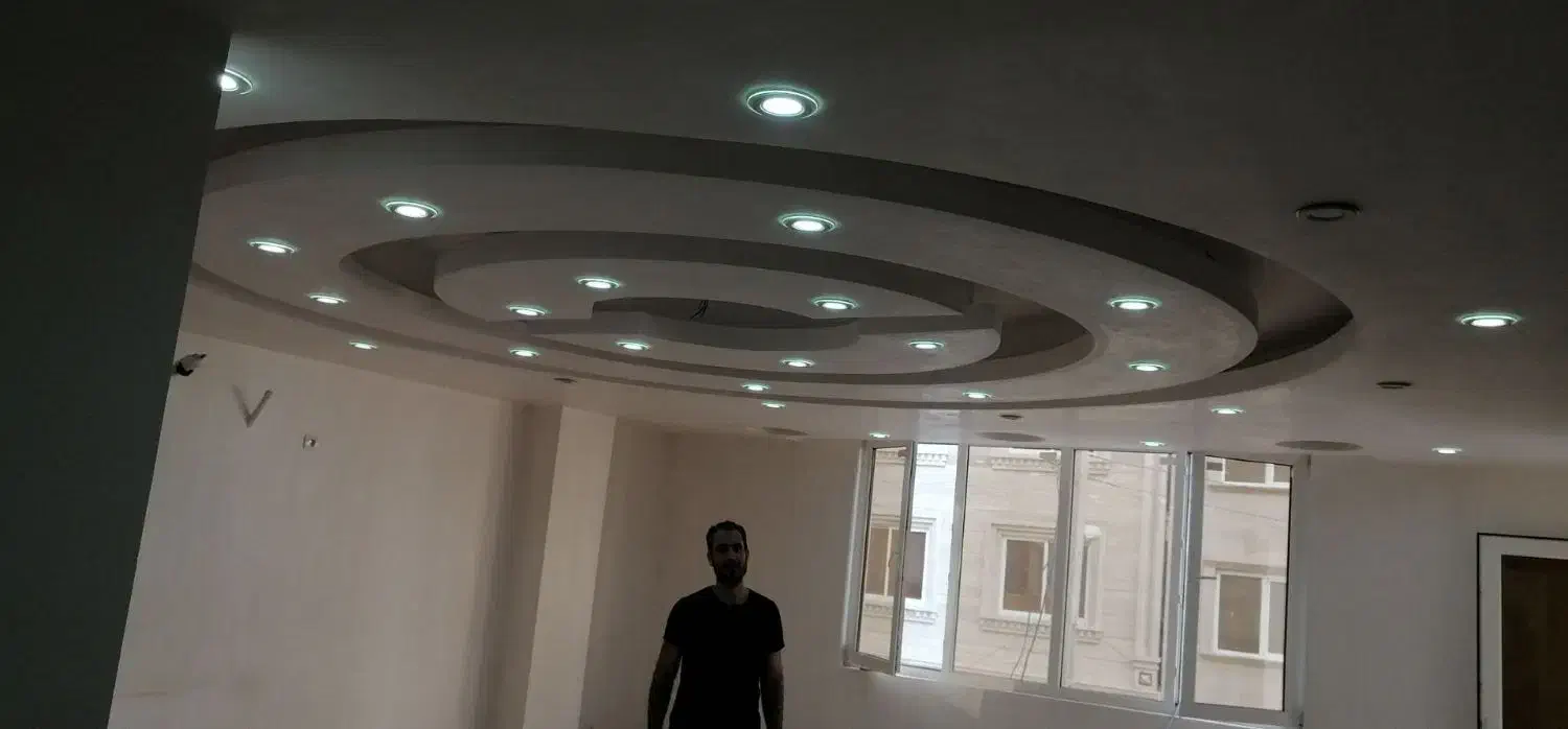 گچکاری و لکه گیری|استخدام معماری، عمران و ساختمانی|بندرعباس, |دیوار