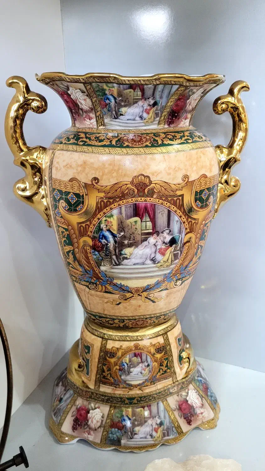 گلدان  چینی انتیک|کلکسیون اشیاء عتیقه|تهران, جوادیه|دیوار