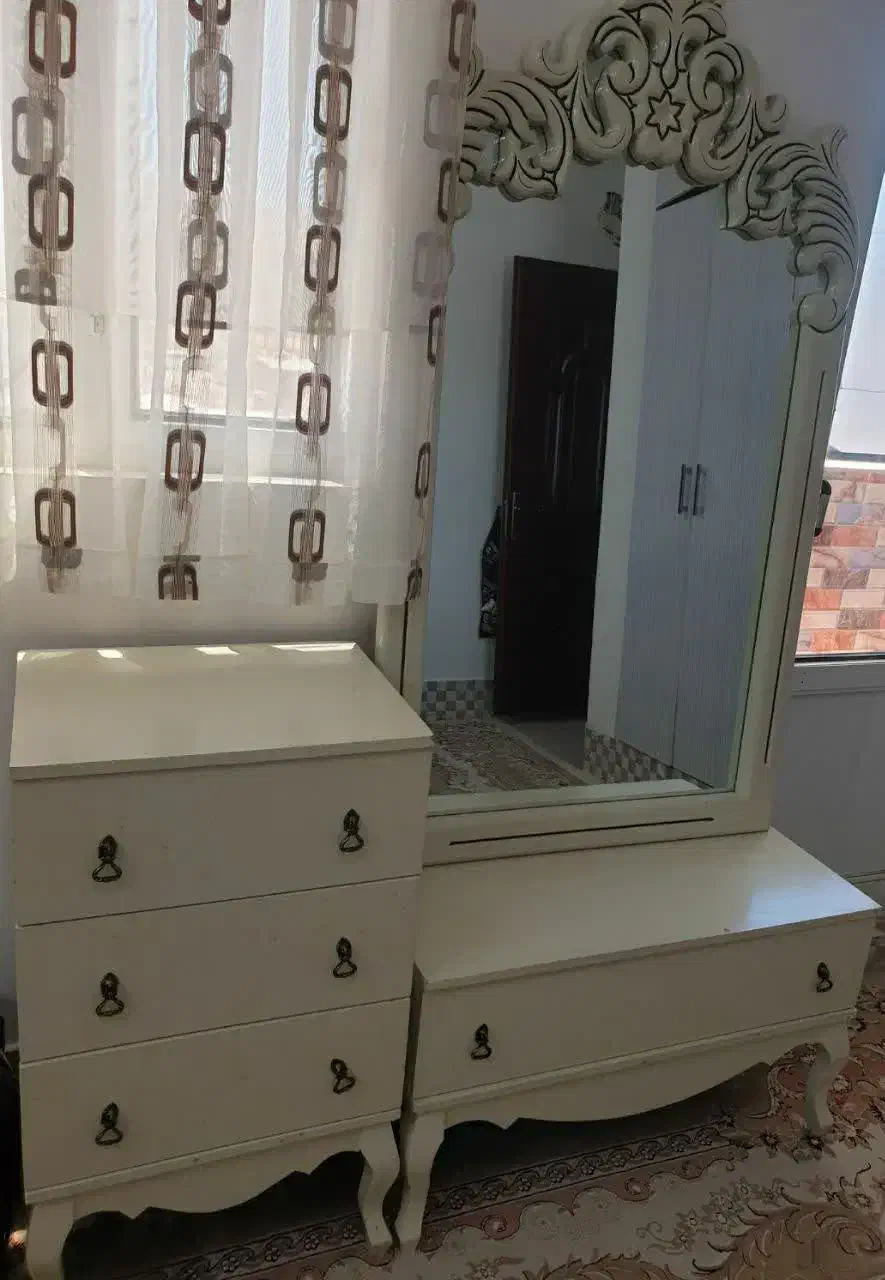 سرویس تخت 2نفره و آیینه دراور شیری رنگ نونو|تخت و سرویس خواب|بیرجند, |دیوار