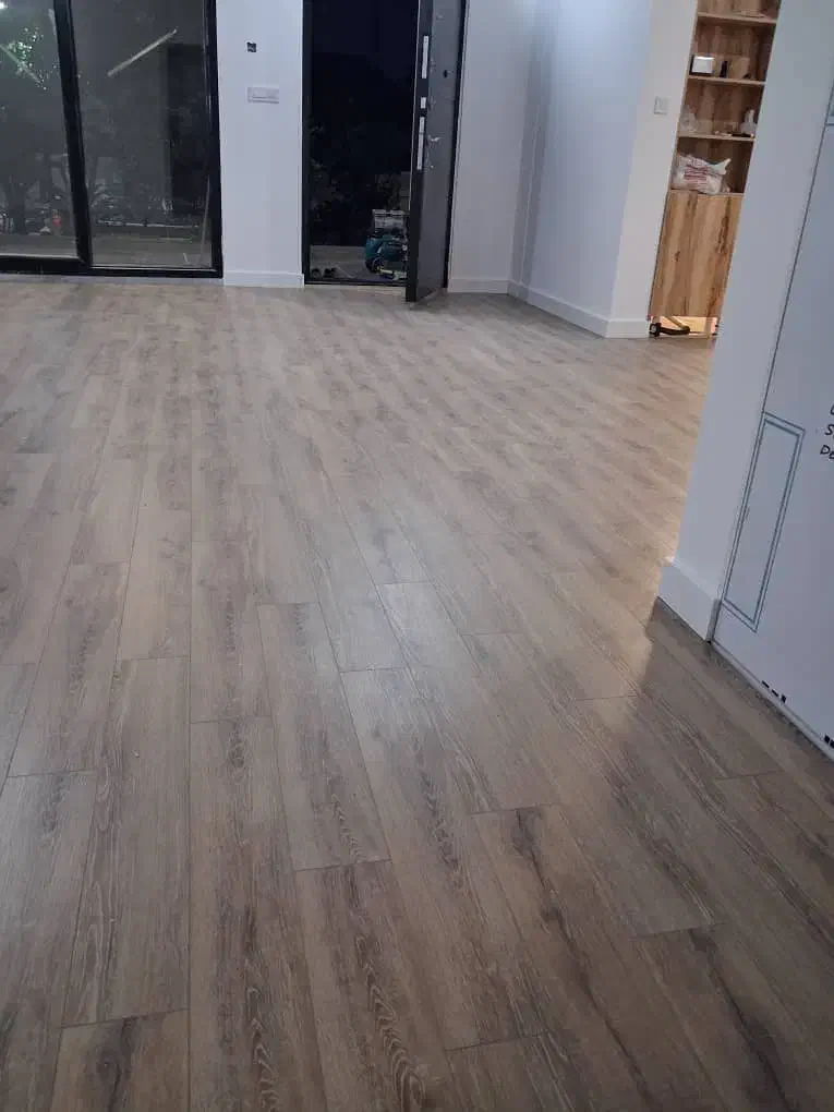 همخانه|اجارهٔ خانه و ویلا|رشت, معلم|دیوار