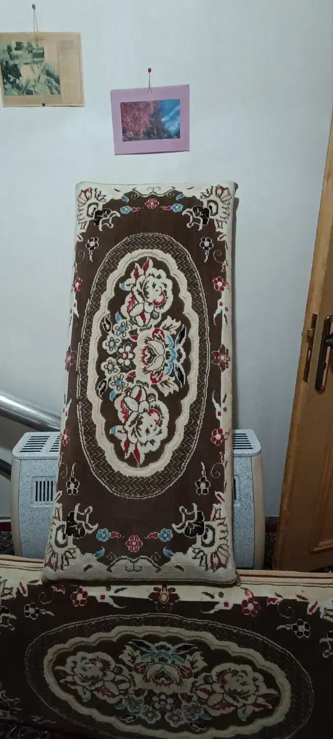 پشتی|پشتی|شاندیز, |دیوار