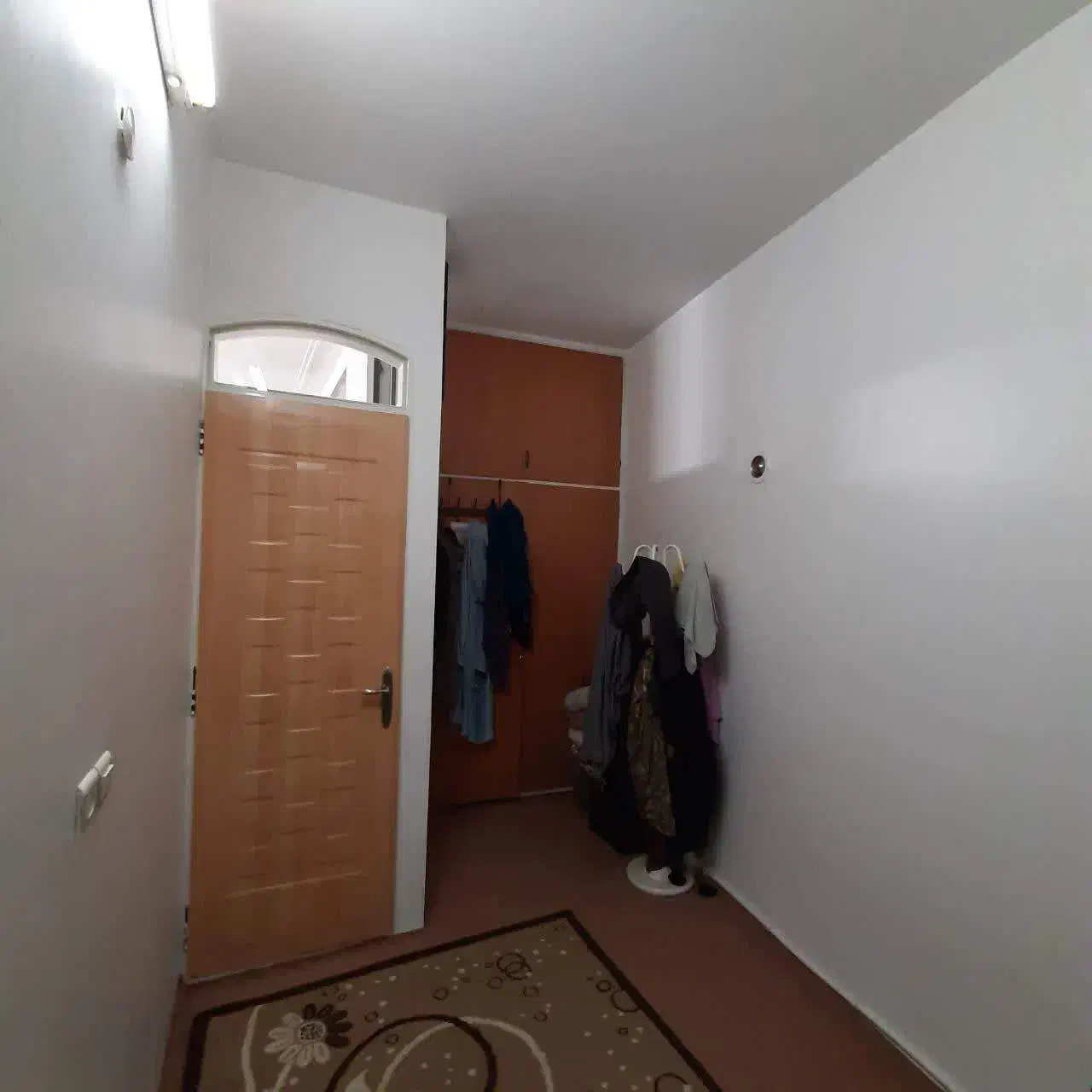 ویلایی سه طبقه مجزا دوتا کنتور برق پمپ آب|فروش خانه و ویلا|قم, سراجه (۱۵ خرداد)|دیوار