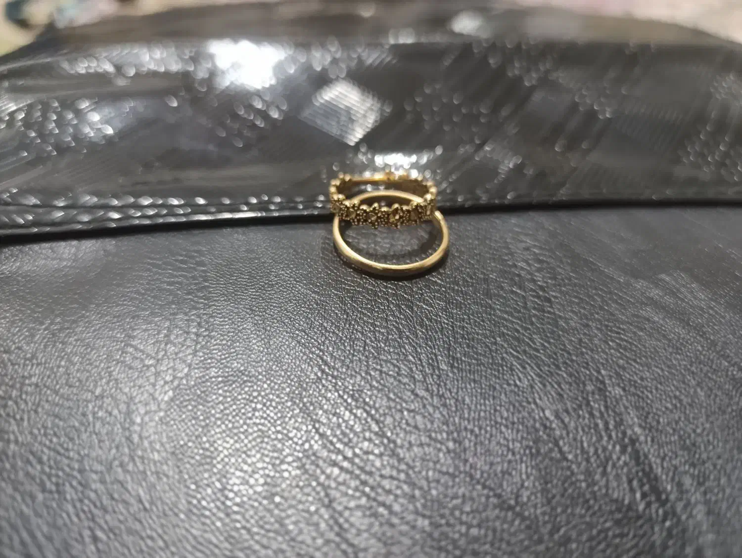 حلقه رینگی|جواهرات|ایوان, |دیوار