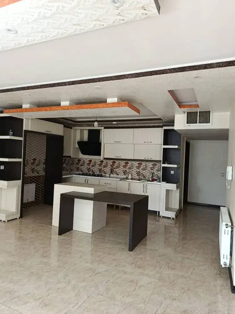 آپارتمان ۵ شرقی رازی|فروش آپارتمان|شاهین‌شهر, نظامی|دیوار